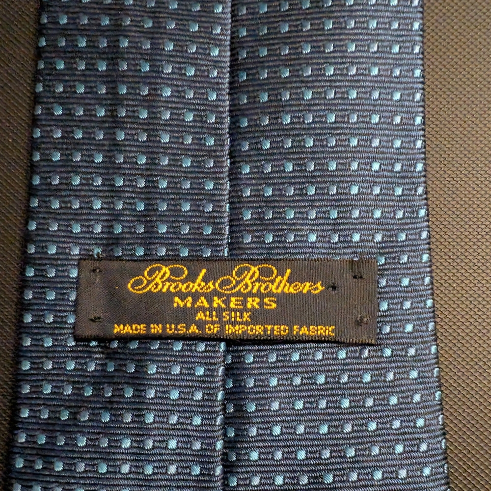 Brooks Brothers Classic Micro Dot Silk Tie - Picture 2 of 4